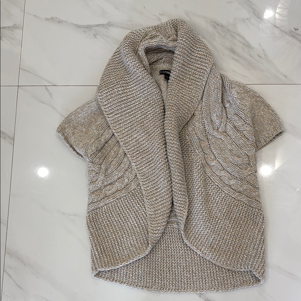 Express Tan Cable Knit Shrug - Picture 4 of 9